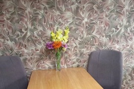 Продаётся уютный одноэтажный дом из бруса общей площадью 37,2 кв. м на ухоженном участке 7 соток (ИЖС, собственность)