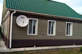 9533  Продаем  благоустроенный жилой дом в Артеме с услугами.